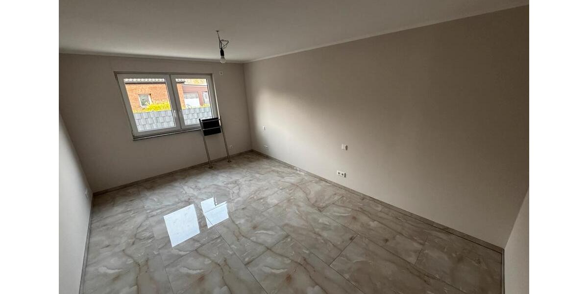 Einfamilienhaus Essen Stadtbezirk VI - 3 Zimmer, 99 m&sup2;, 1.495&euro; | Angebot:25871394