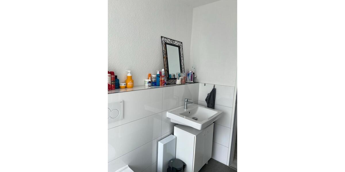 Etagenwohnung Erkrath - 2 Zimmer, 73 m&sup2;, 850&euro; | Angebot:26560406