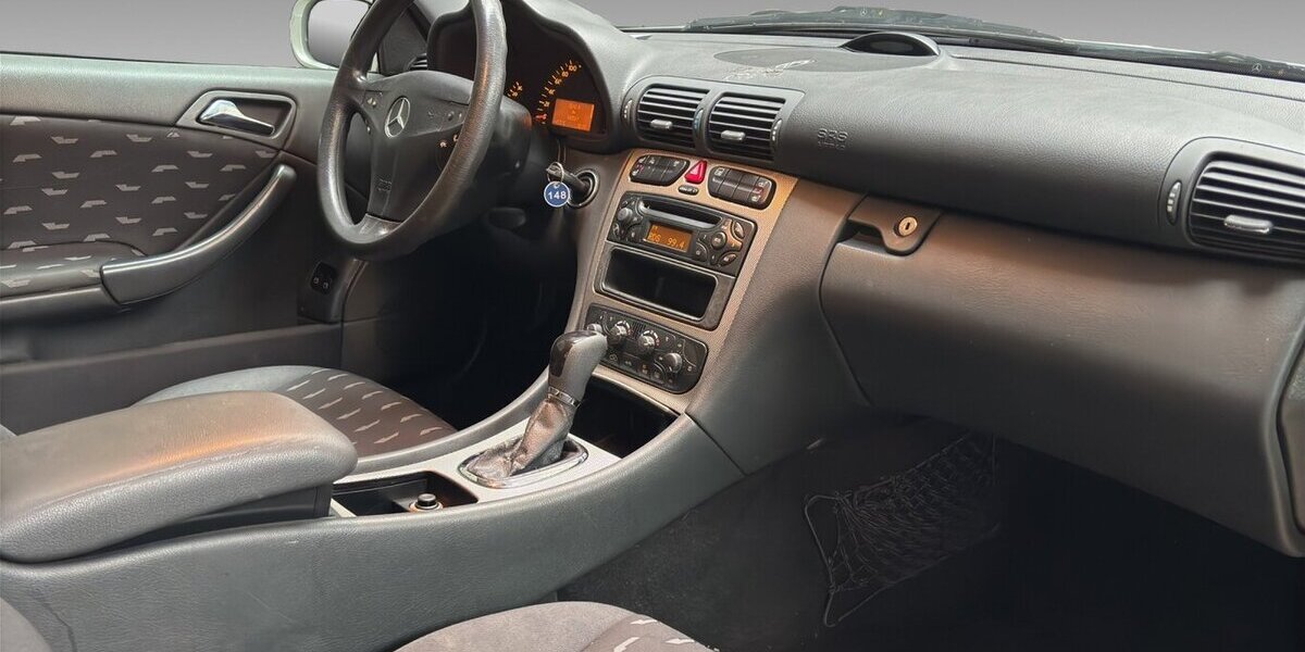 Mercedes-Benz C 220 CDI Pano SHZ Autom Klima 160.567 km 1.600 &euro; Wuppertal 42327