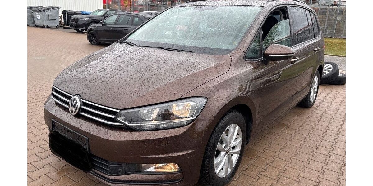 VW Touran 147.000 km 12.800 &euro; Remscheid, West 42857