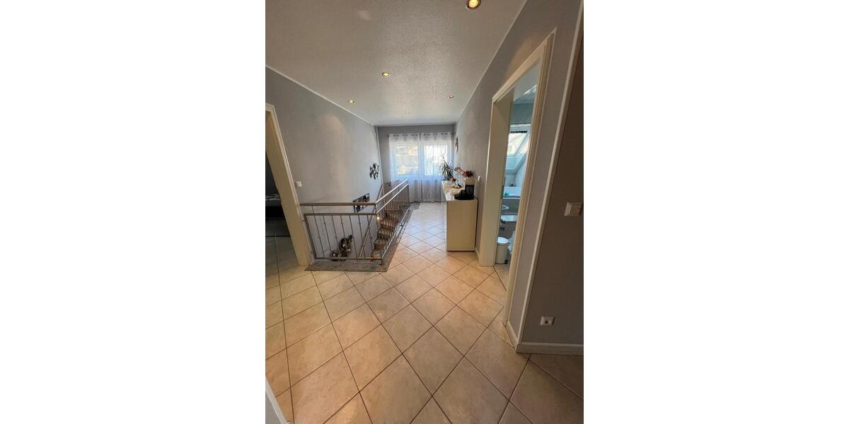 Doppelhaushälfte Wipperfürth - 7 Zimmer, 600.000&euro; | Angebot:23149281