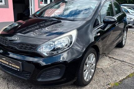Kia Rio 88.000 km 4.900 &euro; Wuppertal 42329