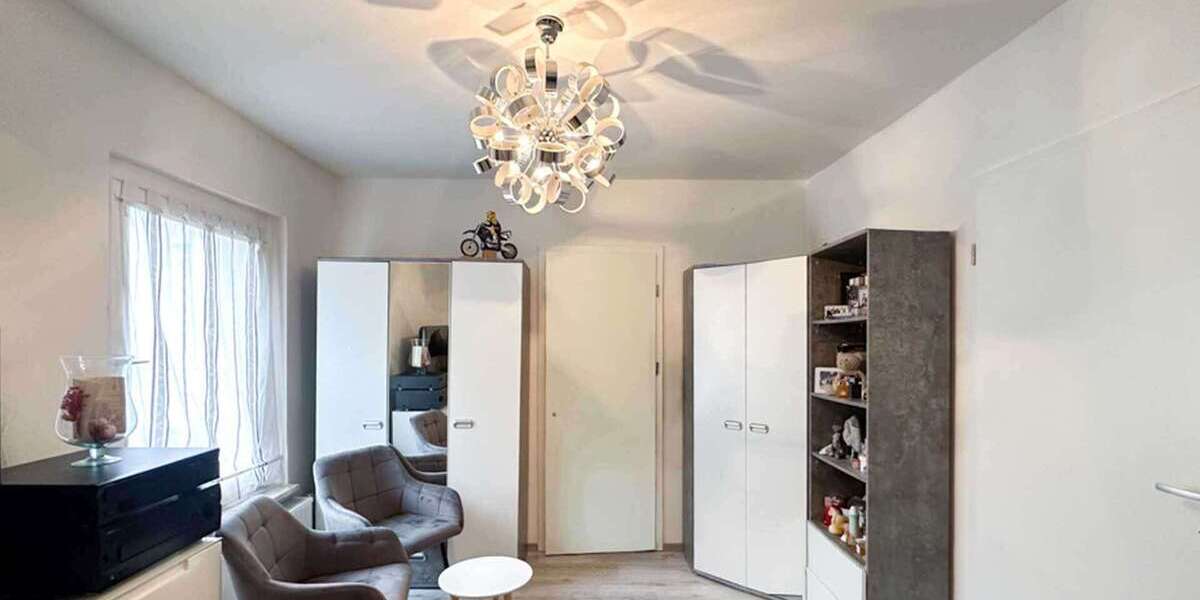 Einfamilienhaus Wuppertal Gemarkung Langerfeld - 11 Zimmer, 440 m&sup2;, 699.000&euro; | Angebot:23662045