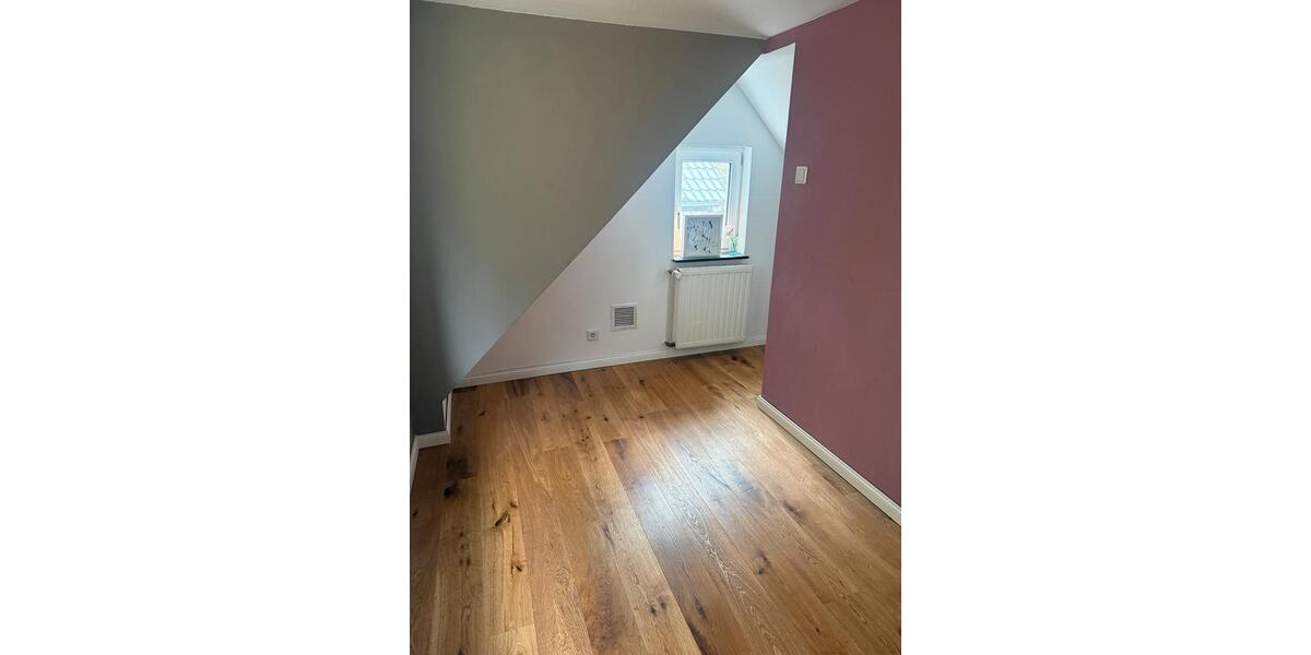 Einfamilienhaus Solingen - 5 Zimmer, 140 m&sup2;, 279.000&euro; | Angebot:26045246