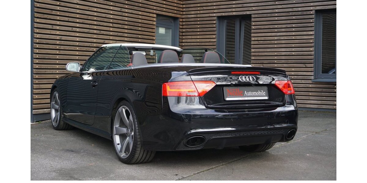 Audi RS5 4.2 1.Hd. B&O MMI 280km/h Carbon Exklusiv 47.641 km 58.900 &euro; Wuppertal 42327