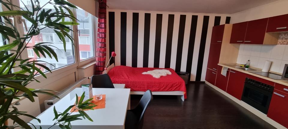 Etagenwohnung Düsseldorf Pempelfort - 1 Zimmer, 30 m&sup2;, 709&euro; | Angebot:24252501