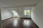 Dachgeschoßwohnung Remscheid Gemarkung Bergisch Born - 2 Zimmer, 75 m&sup2;, 600&euro; | Angebot:26515545