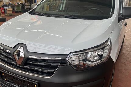 Renault Express 63.100 km 10.990 &euro; Halver 58553