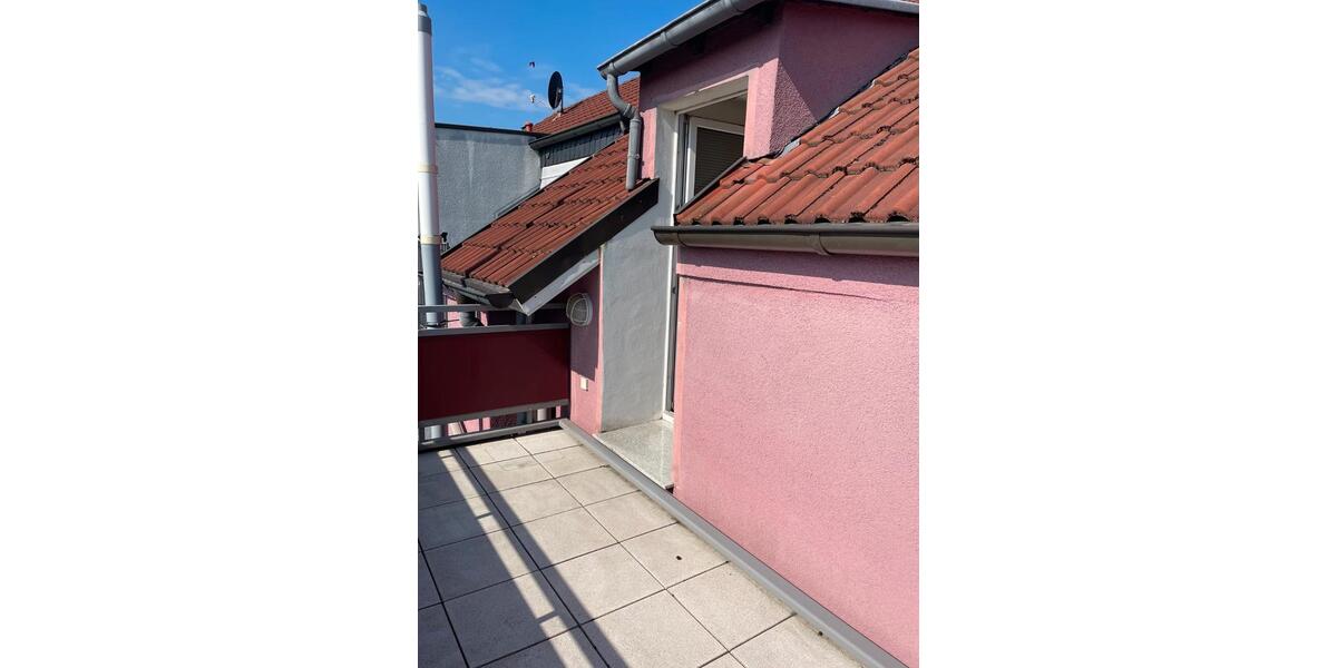 Dachgeschoßwohnung Essen Stadtbezirk VI - 3.5 Zimmer, 85 m&sup2;, 650&euro; | Angebot:26491237