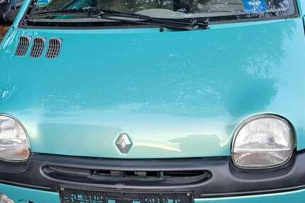 Renault Twingo 102.742 km 2.600 &euro; Düsseldorf 40549