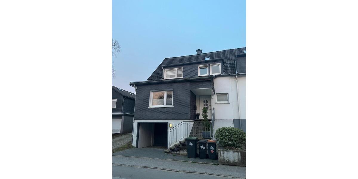 Reihenhaus Hückeswagen - 4 Zimmer, 110 m&sup2;, 350.000&euro; | Angebot:25953336