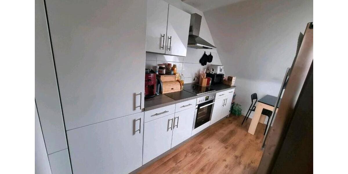 Dachgeschoßwohnung Wuppertal Gemarkung Elberfeld - 4 Zimmer, 90 m&sup2;, 1.010&euro; | Angebot:25933004