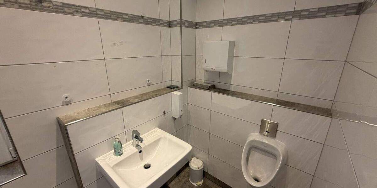 Gewerbeobjekt Hagen Hochschulviertel - 8 Zimmer, 371 m&sup2;, 3.700&euro; | Angebot:25799404