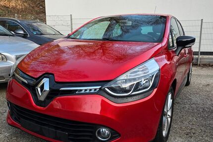 Renault Clio 136.000 km 5.999 &euro; Essen 45144
