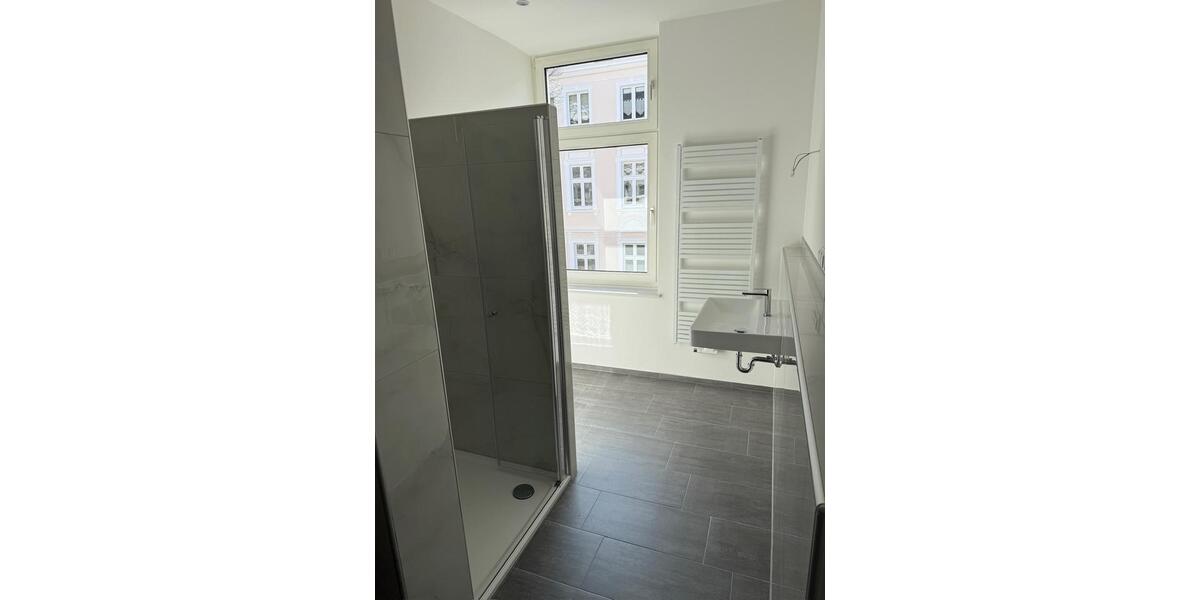 Etagenwohnung Schwelm - 2 Zimmer, 94 m&sup2;, 1.180&euro; | Angebot:25793329