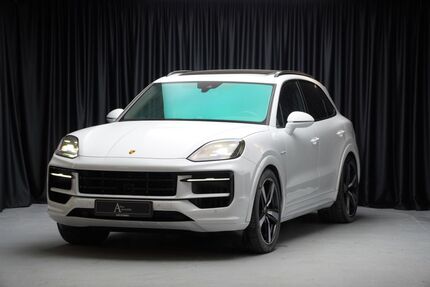 Porsche Cayenne 26.800 km 97.490 &euro; Düsseldorf 40211