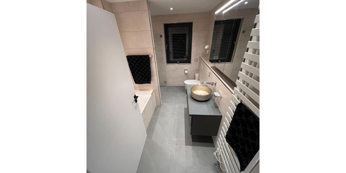 Etagenwohnung Remscheid Remscheid-Süd - 4 Zimmer, 105 m&sup2;, 499.000&euro; | Angebot:25857367