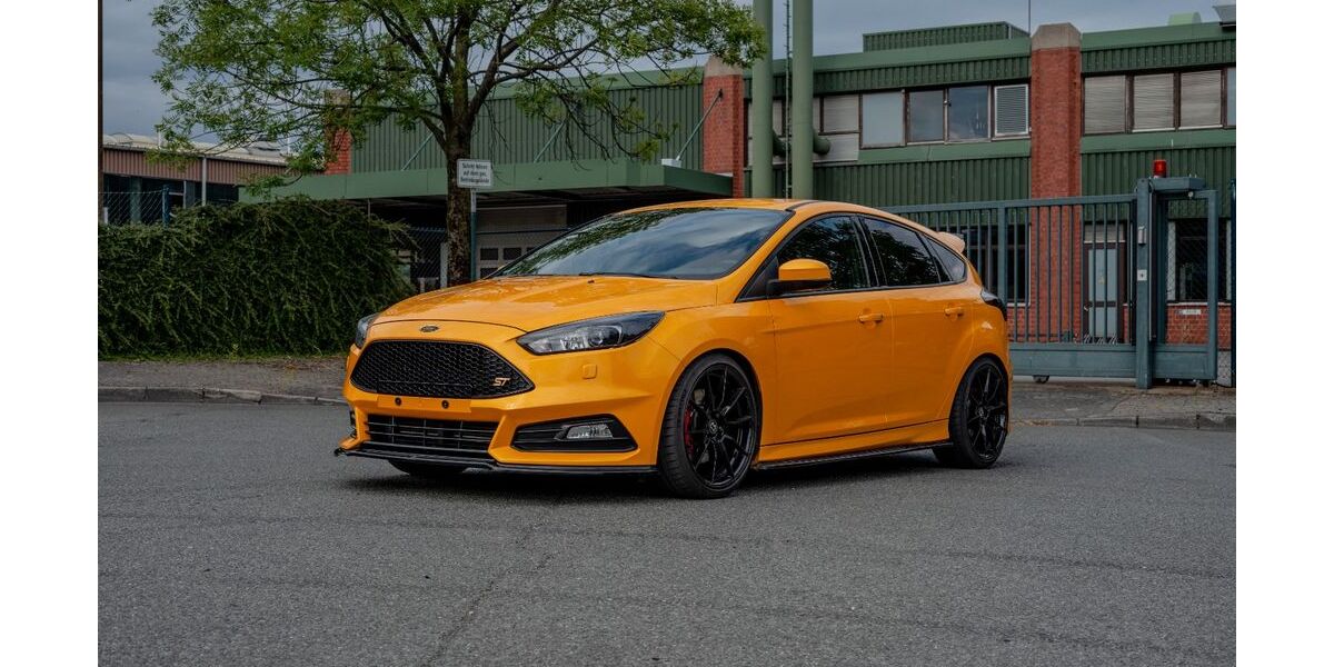 Ford Focus 139.250 km 15.000 &euro; Remscheid 42857