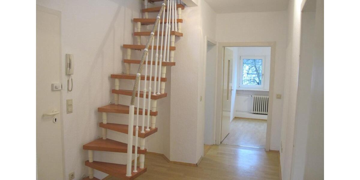 Dachgeschoßwohnung Gelsenkirchen - 3.5 Zimmer, 89 m&sup2;, 801&euro; | Angebot:25309686