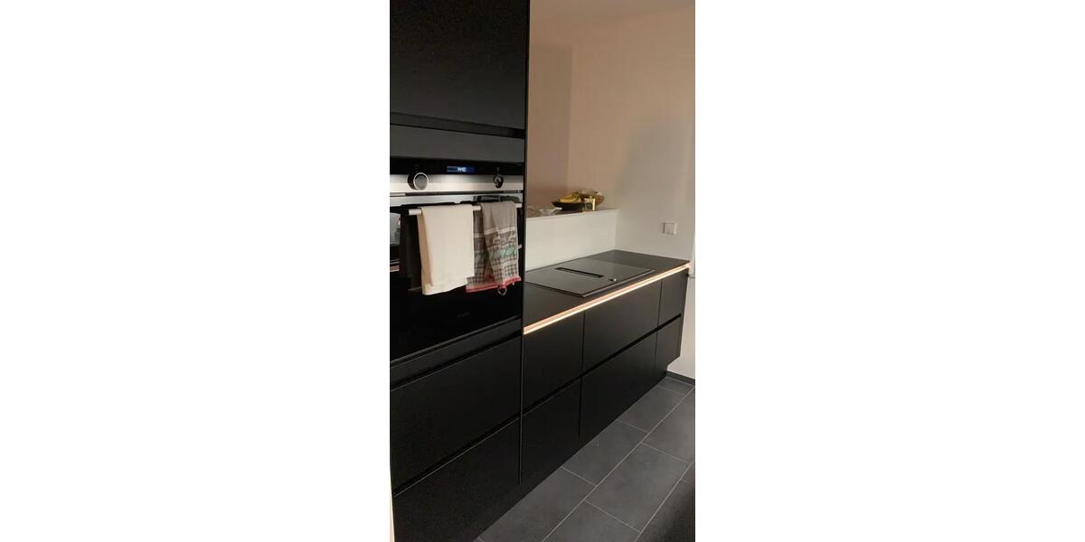Dachgeschoßwohnung Düsseldorf Oberbilk - 3 Zimmer, 110 m&sup2;, 2.370&euro; | Angebot:26586394