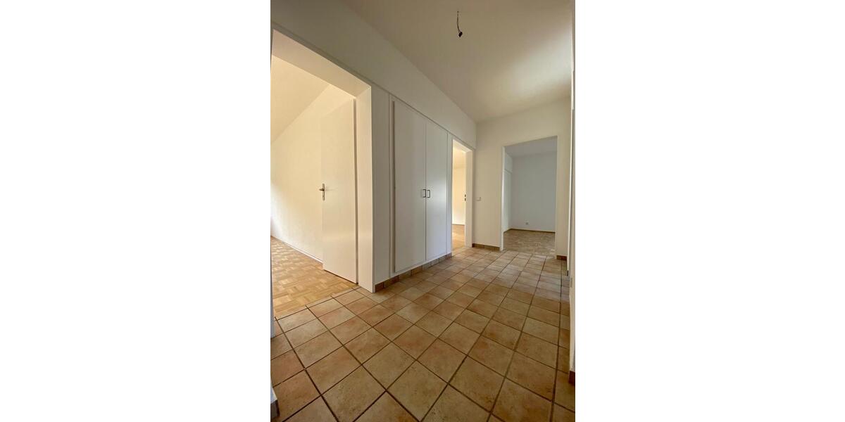 Etagenwohnung Haan - 3 Zimmer, 90 m&sup2;, 850&euro; | Angebot:26636028