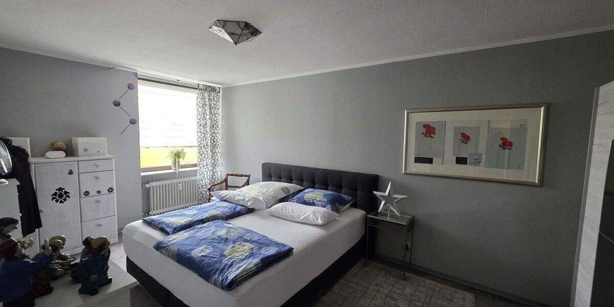 Etagenwohnung Düsseldorf-Garath Garath - 3 Zimmer, 77 m&sup2;, 205.000&euro; | Angebot:25815656