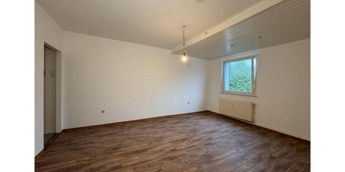 Dachgeschoßwohnung Bochum Günnigfeld - 5 Zimmer, 108 m&sup2;, 1.100&euro; | Angebot:26616645
