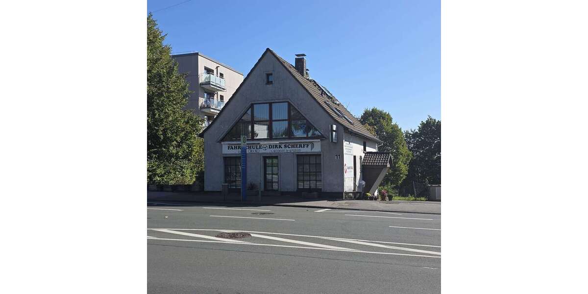 Einfamilienhaus Wuppertal Cronenberg - 8 Zimmer, 155 m&sup2;, 355.000&euro; | Angebot:27276387
