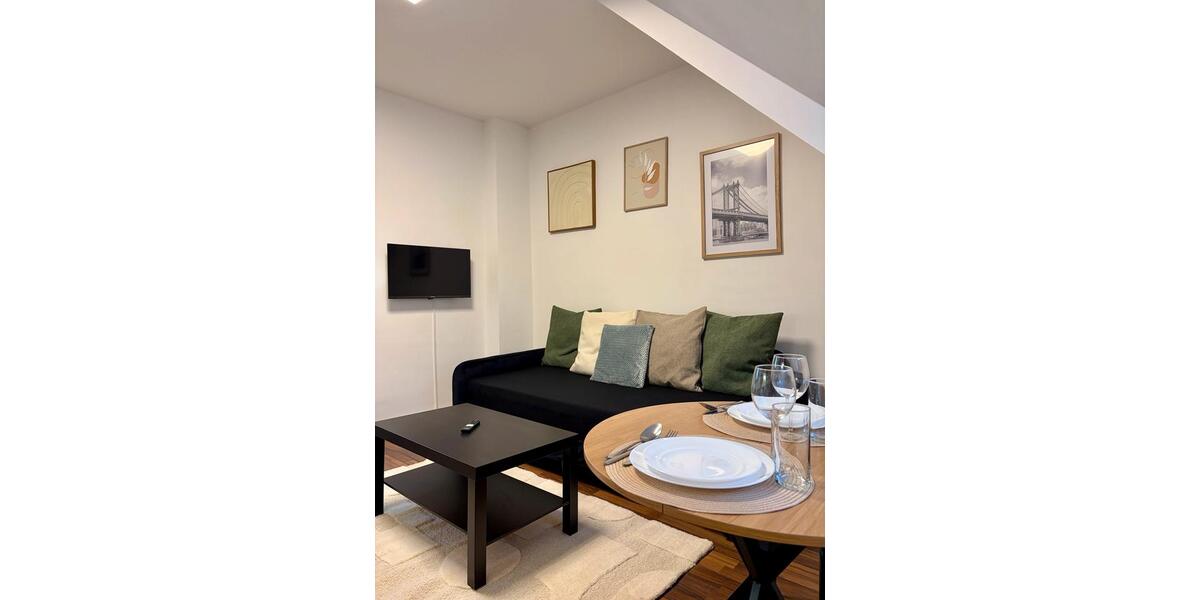 Dachgeschoßwohnung Essen Stadtbezirk III - 3 Zimmer, 55 m&sup2;, 2.100&euro; | Angebot:25317745