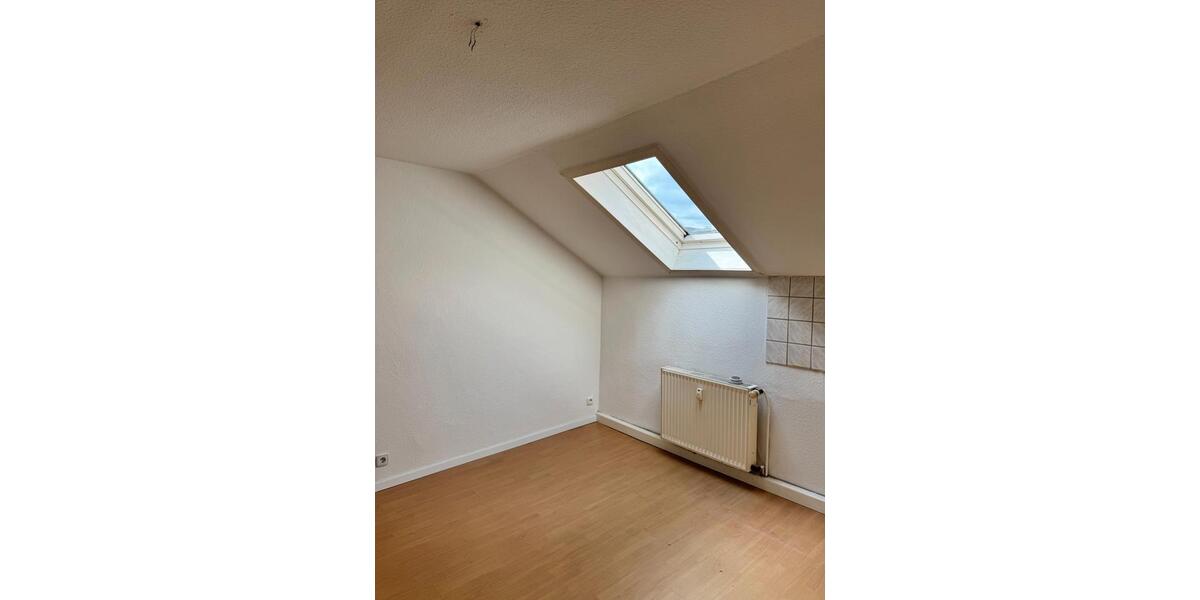 Dachgeschoßwohnung Hattingen - 3 Zimmer, 61 m&sup2;, 385&euro; | Angebot:26612580