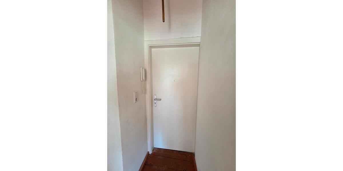 Dachgeschoßwohnung Wuppertal Arrenberg - 2 Zimmer, 62 m&sup2;, 600&euro; | Angebot:26453781