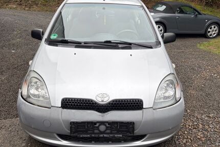Toyota Yaris 253.000 km 1.050 &euro; Odenthal 51519