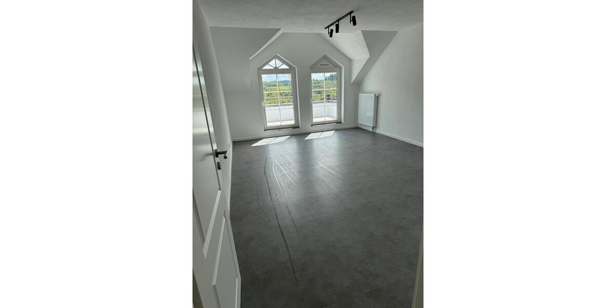 Dachgeschoßwohnung Schalksmühle - 2 Zimmer, 66 m&sup2;, 780&euro; | Angebot:26633222