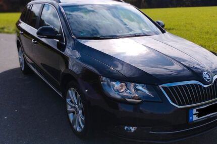 Skoda Superb 198.500 km 7.900 &euro; Essen 45219