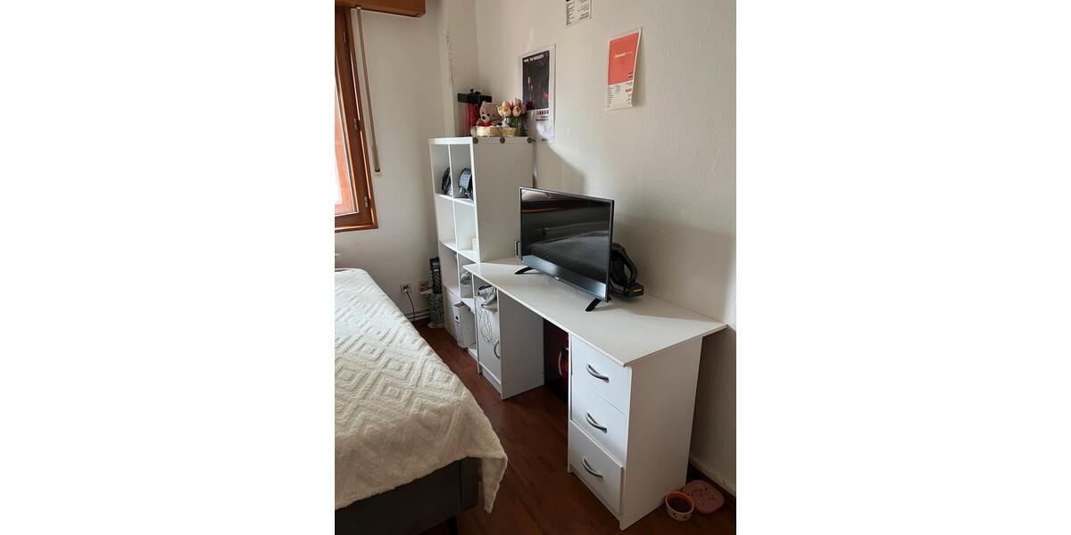 Etagenwohnung Essen Stadtkern - 1 Zimmer, 35 m&sup2;, 435&euro; | Angebot:26563172