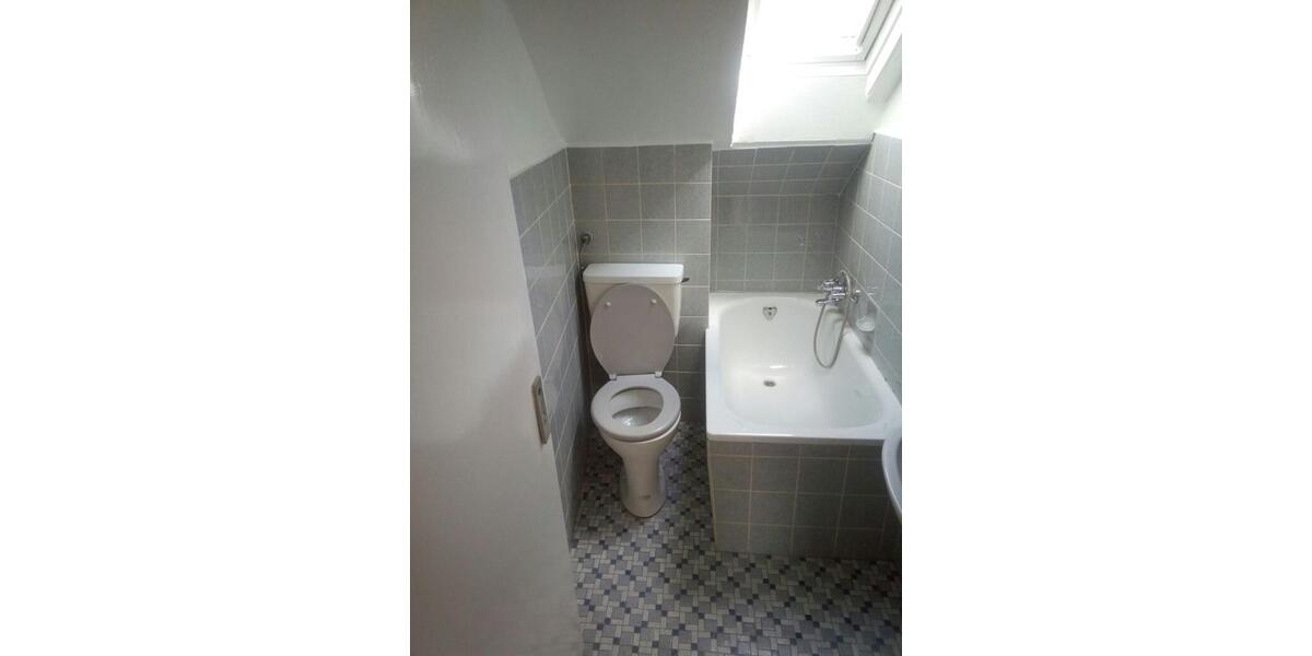 Dachgeschoßwohnung Wuppertal Barmen - 3 Zimmer, 75 m&sup2;, 599&euro; | Angebot:26632721