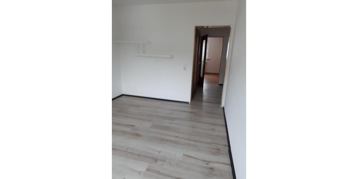 Dachgeschoßwohnung Wuppertal Gemarkung Langerfeld - 2 Zimmer, 44 m&sup2;, 310&euro; | Angebot:26594641