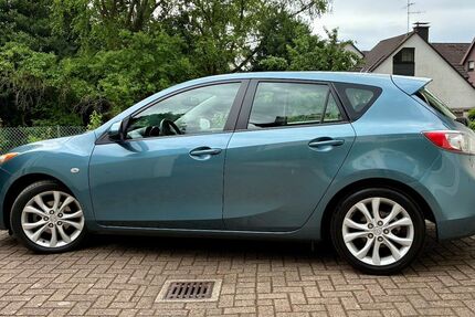 Mazda 3 86.000 km 6.700 &euro; Essen 45289