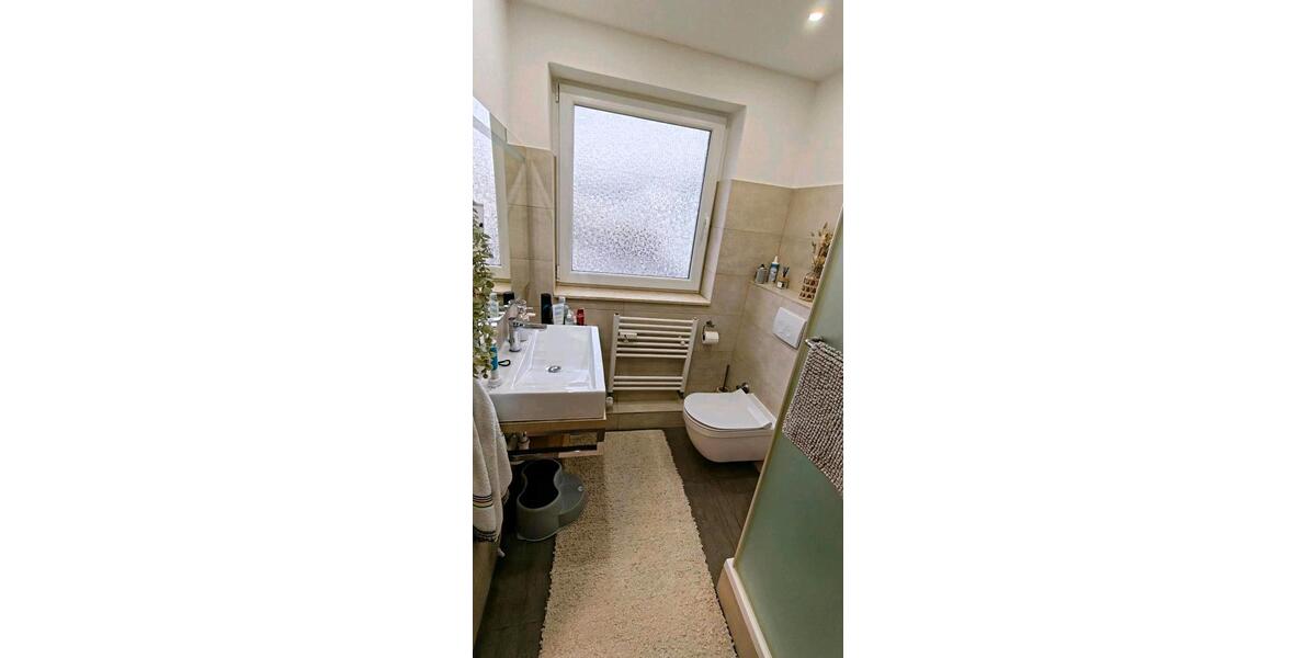 Etagenwohnung Wermelskirchen - 4 Zimmer, 92 m&sup2;, 1.429&euro; | Angebot:26008488