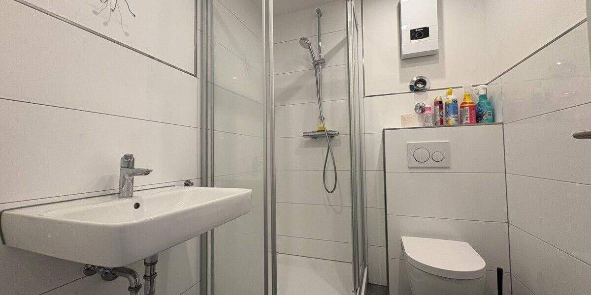 Etagenwohnung Düsseldorf Bilk - 2 Zimmer, 60 m&sup2;, 800&euro; | Angebot:25708238