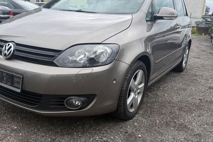 VW Golf 210.000 km 2.850 &euro; Solingen 42655