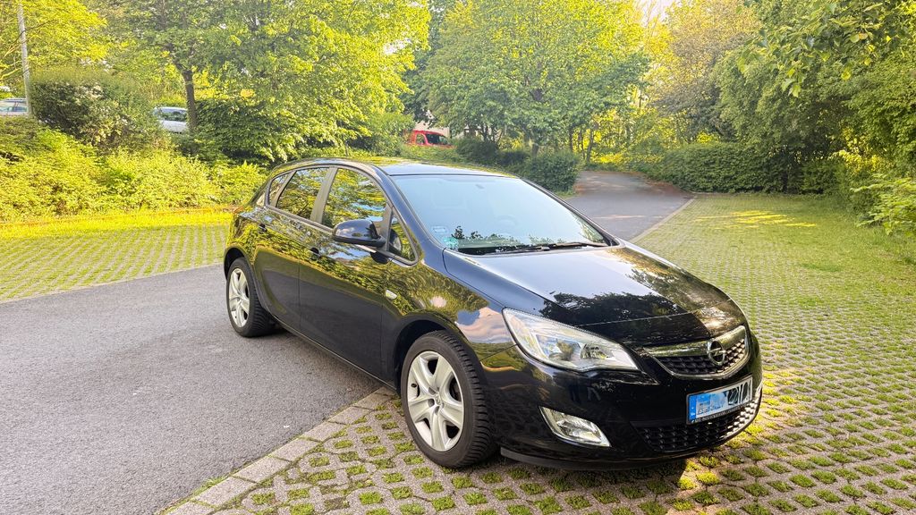 Opel Astra 186.000 km 3.300 &euro; Bochum 44797