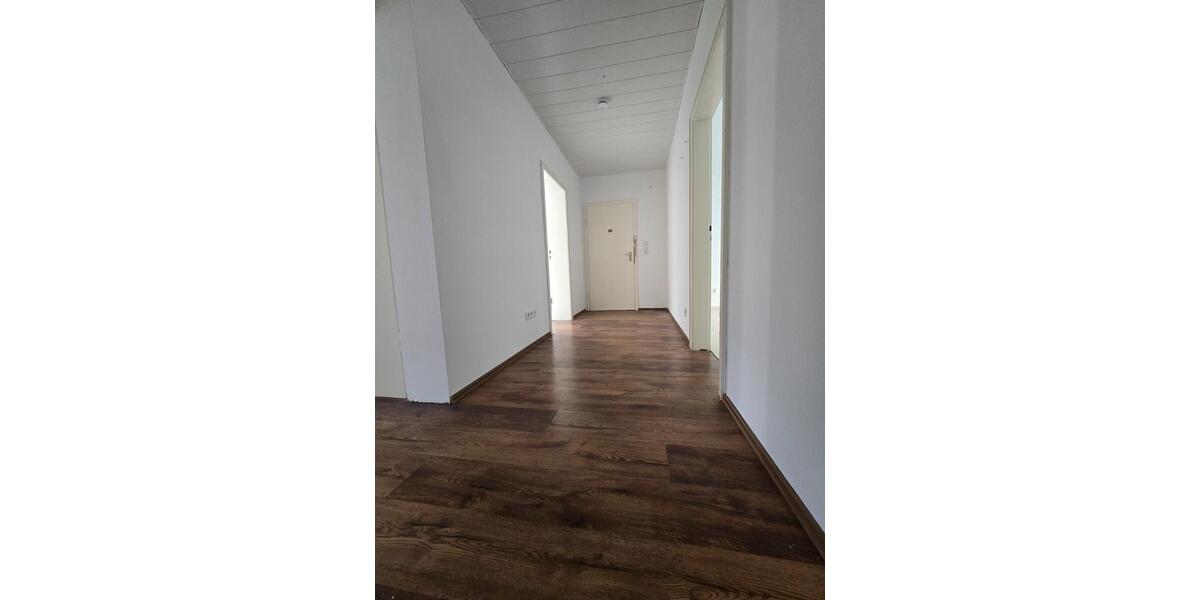 Erdgeschoßwohnung Wuppertal Arrenberg - 3 Zimmer, 68 m&sup2;, 148.500&euro; | Angebot:24347309