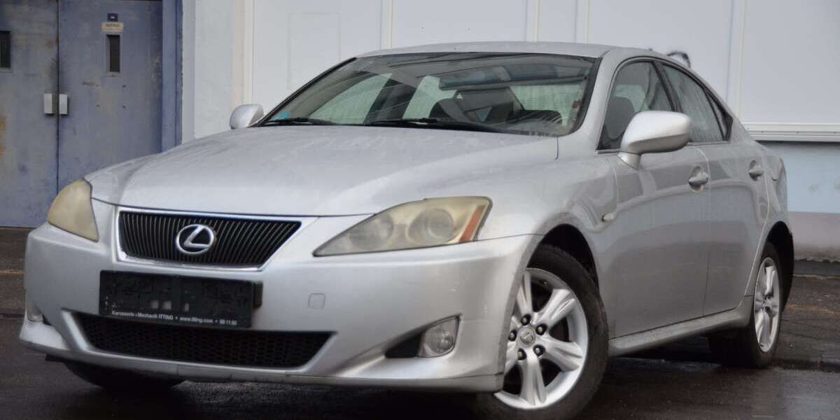 Lexus IS 220d 337.890 km 2.900 &euro; Düsseldorf 40599
