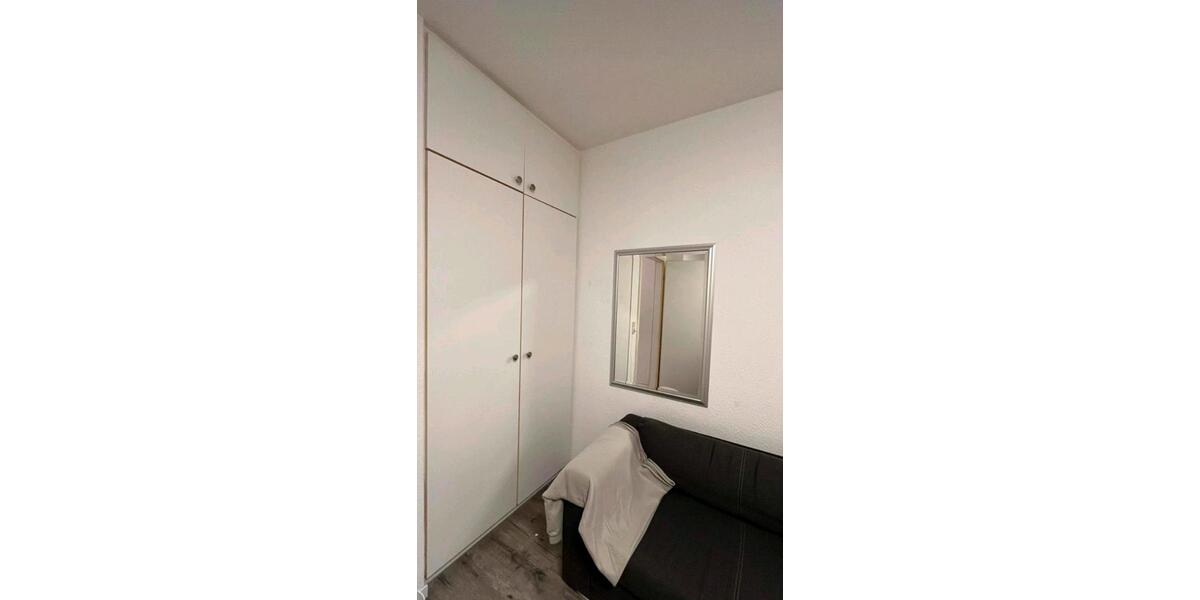 Etagenwohnung Bochum Querenburg - 1 Zimmer, 25 m&sup2;, 700&euro; | Angebot:25995523