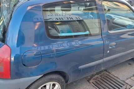 Renault Clio 132.000 km 950 &euro; Bochum 44803