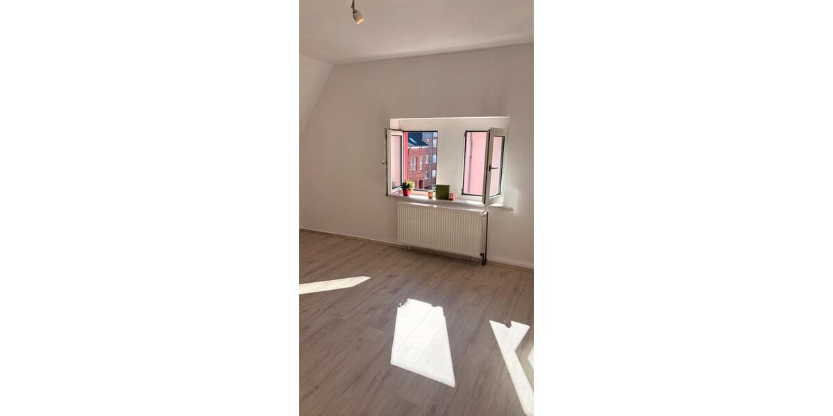 Dachgeschoßwohnung Witten Annen - 2 Zimmer, 59 m&sup2;, 679&euro; | Angebot:26626171