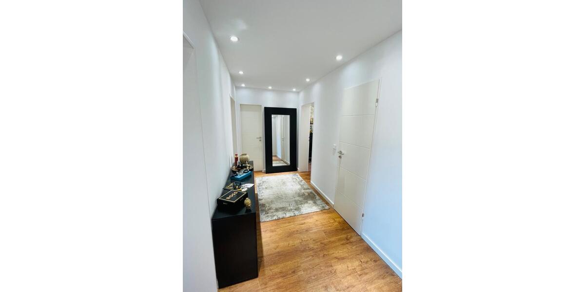 Etagenwohnung Solingen Central - 2 Zimmer, 69 m&sup2;, 210.000&euro; | Angebot:27253692