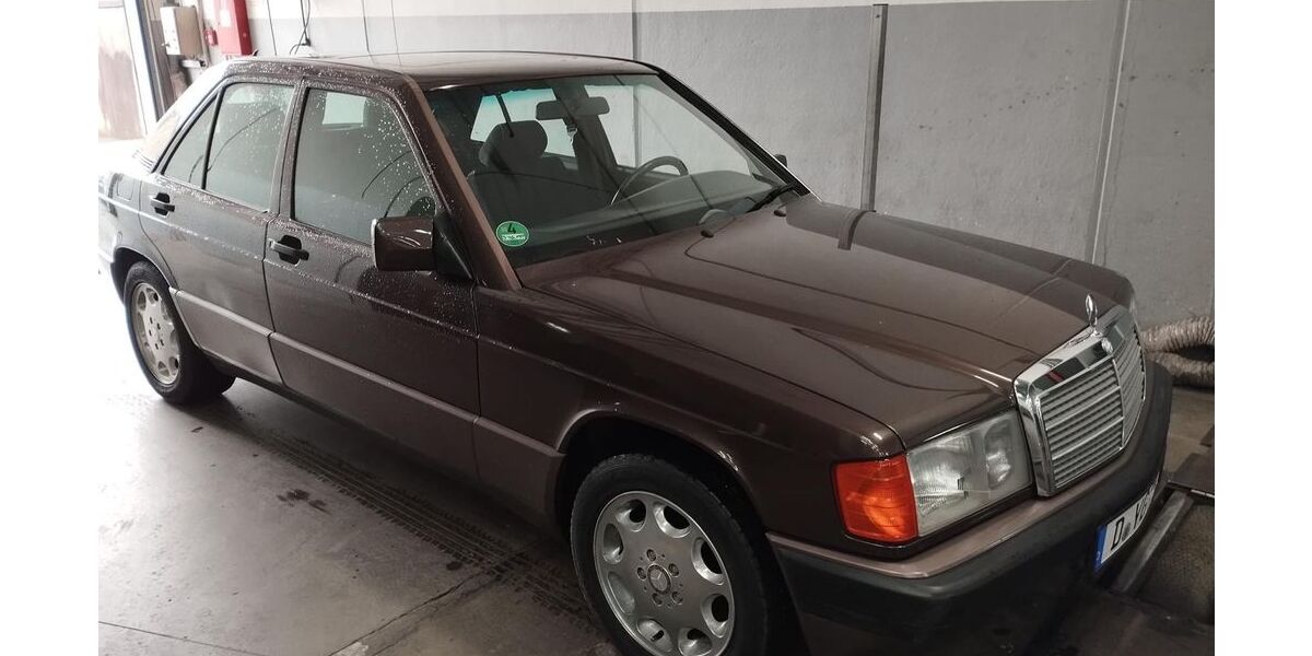 Mercedes-Benz 190 170.593 km 10.500 &euro; Düsseldorf 40599