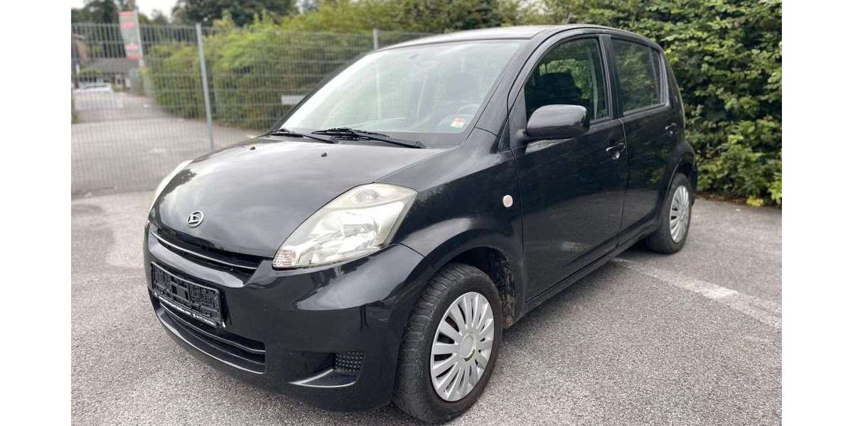 Daihatsu Sirion 177.000 km 2.650 &euro; Wuppertal 42389